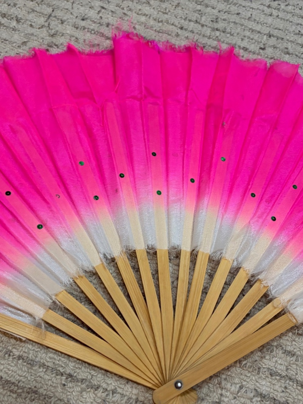 🌸✨ LUXURY PINK CHINESE DANCE FANS — 2 PAIRS / 4 FANS ✨🌸